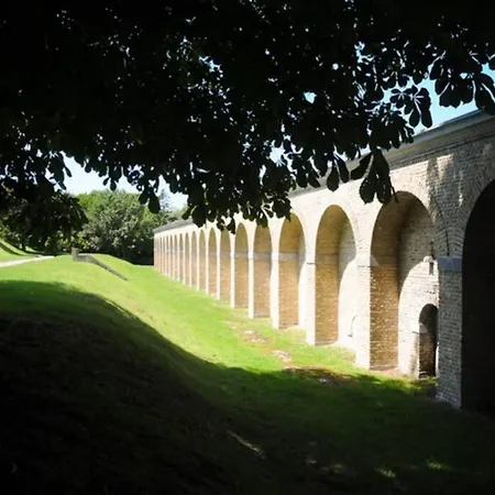 Au Coeur Des Remparts, Du Chateau* Apartmán Gravelines