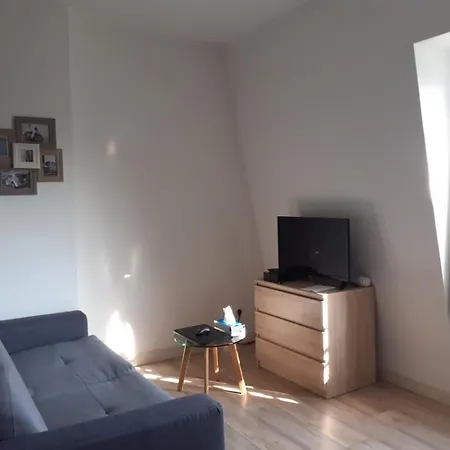 Au Coeur Des Remparts, Du Chateau* * جرافيلين